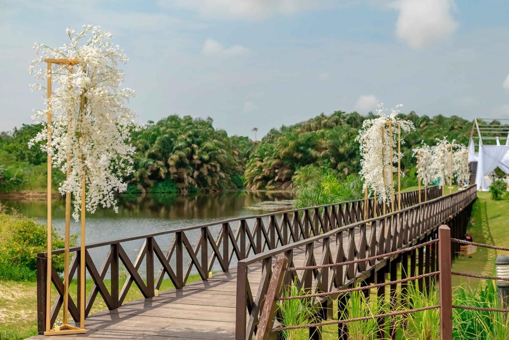 Lakowe Lakes Hotel, Golf And Country Estate By Newmark Lagos Exteriör bild